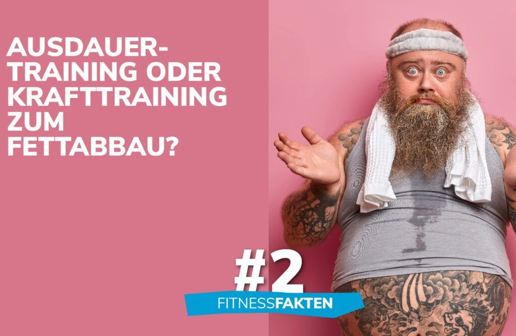 bärtiger Mann mit Bauch und Handtuch hebt fragend die Hände