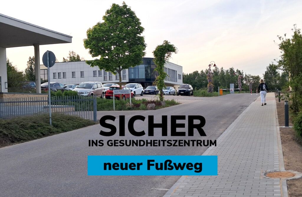 Fußweg vor Gesundheitszentrum
